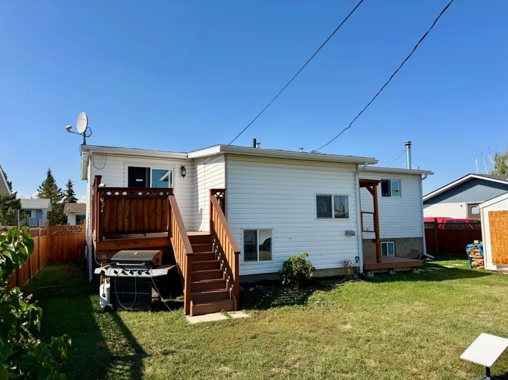 4631 54 Street Rycroft AB T0H 3A0