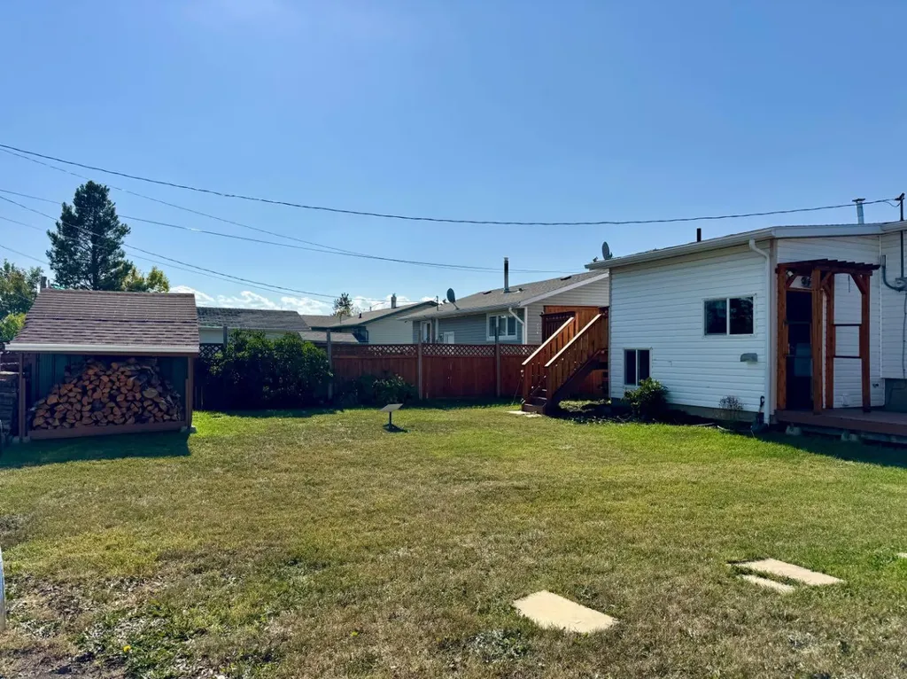 4631 54 Street Rycroft AB T0H 3A0