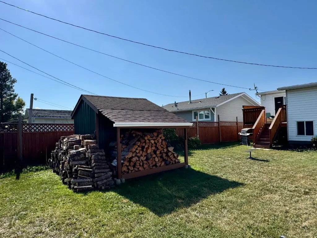 4631 54 Street Rycroft AB T0H 3A0