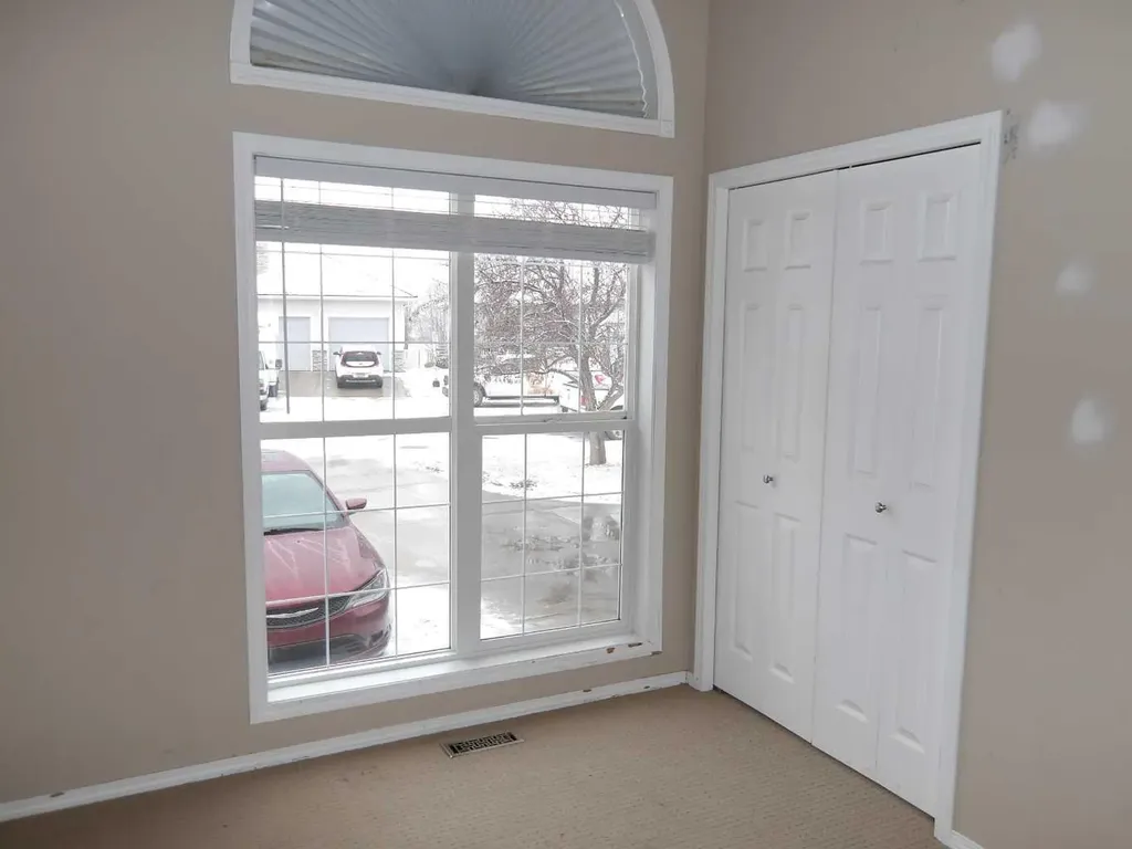 39 Ashley Close Red Deer AB T4R2X3