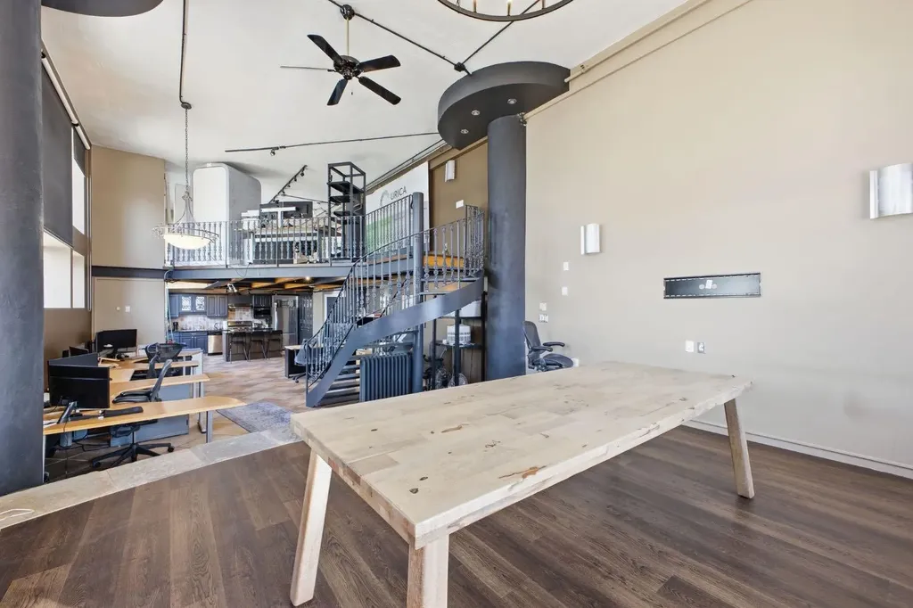 1117 1 Street SW Calgary AB T2R0T9