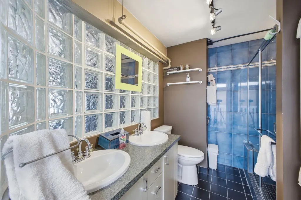 1117 1 Street SW Calgary AB T2R0T9
