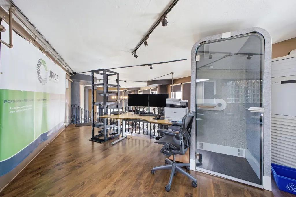 1117 1 Street SW Calgary AB T2R0T9