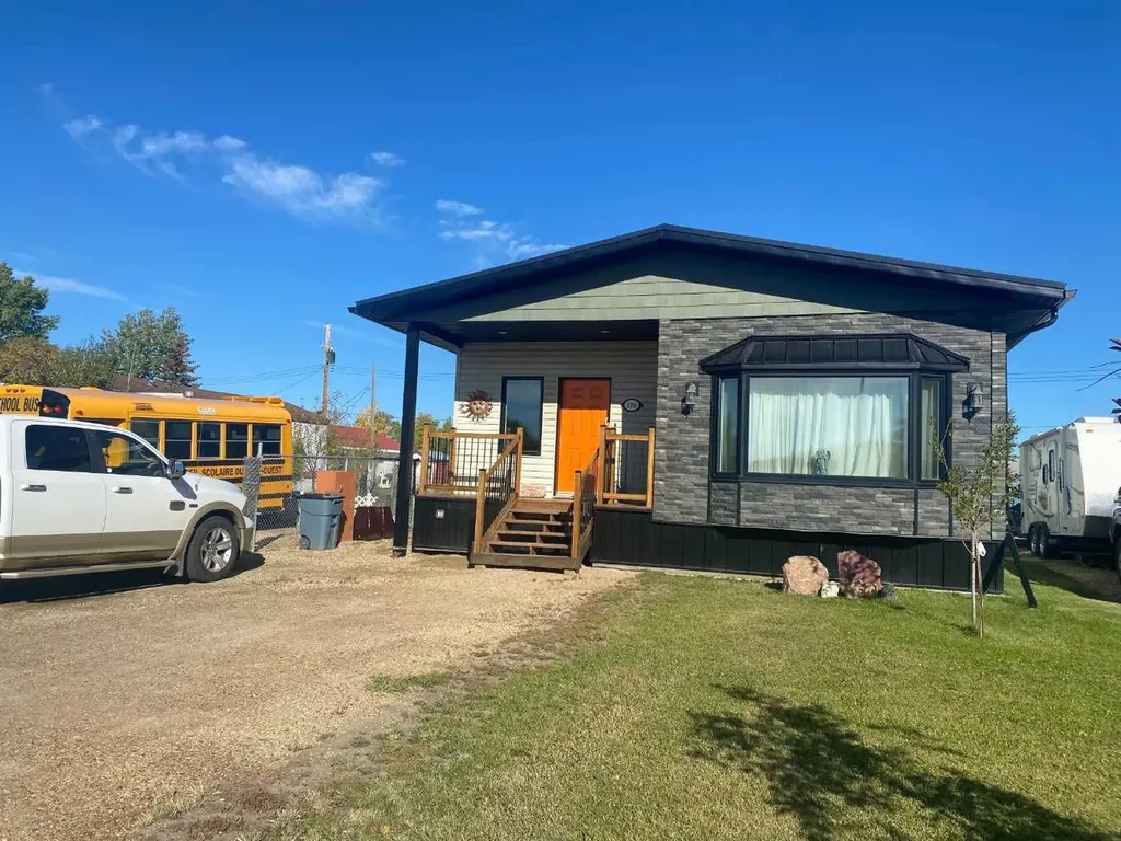106 Brien Avenue NW Falher AB T0H 1M0