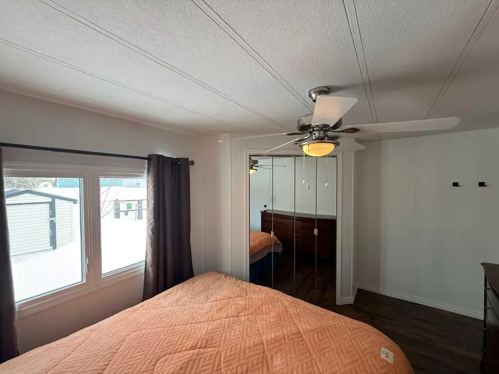106 Brien Avenue NW Falher AB T0H 1M0