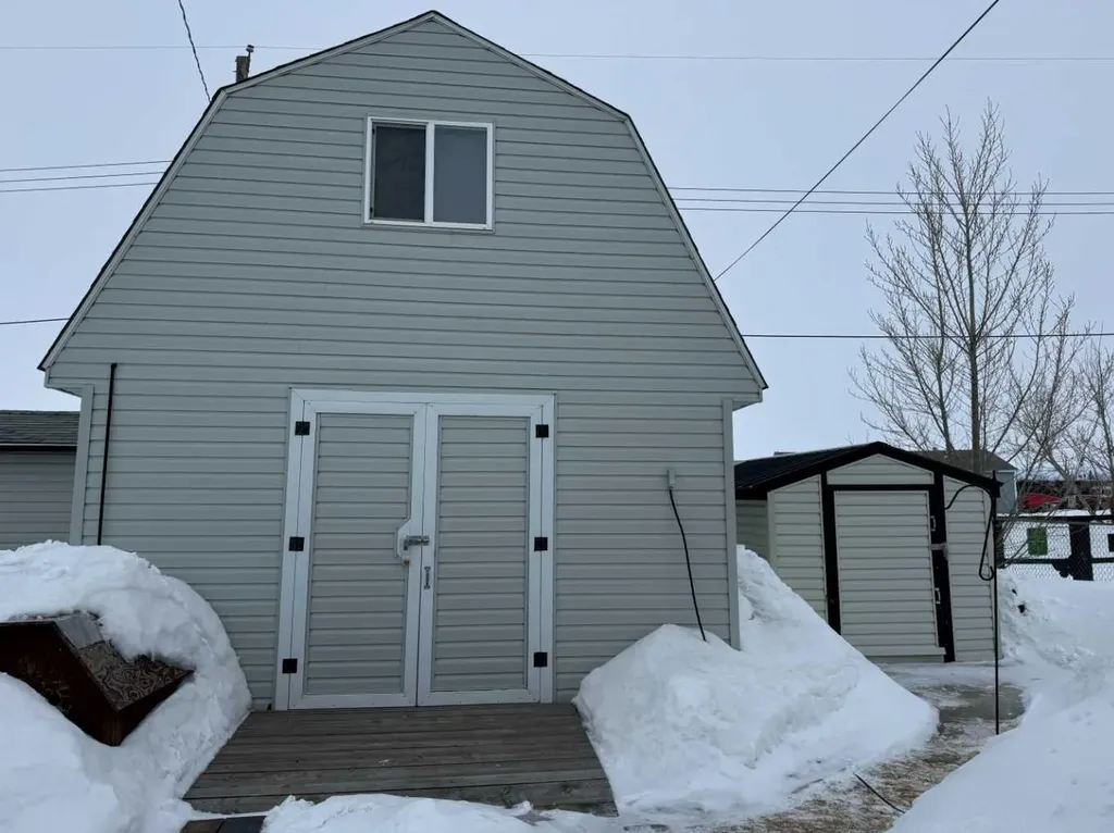 106 Brien Avenue NW Falher AB T0H 1M0