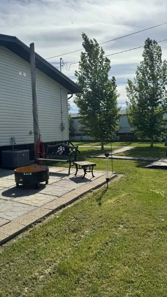 106 Brien Avenue NW Falher AB T0H 1M0