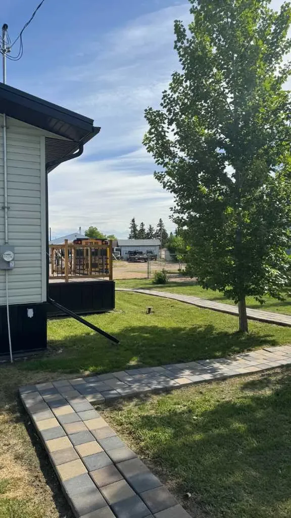 106 Brien Avenue NW Falher AB T0H 1M0