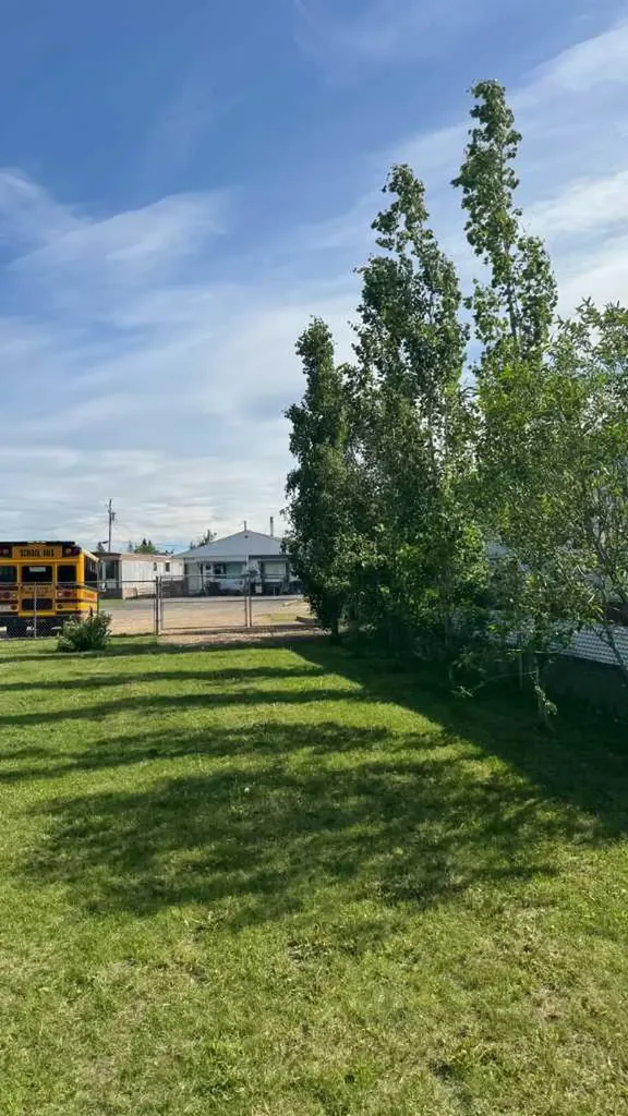 106 Brien Avenue NW Falher AB T0H 1M0