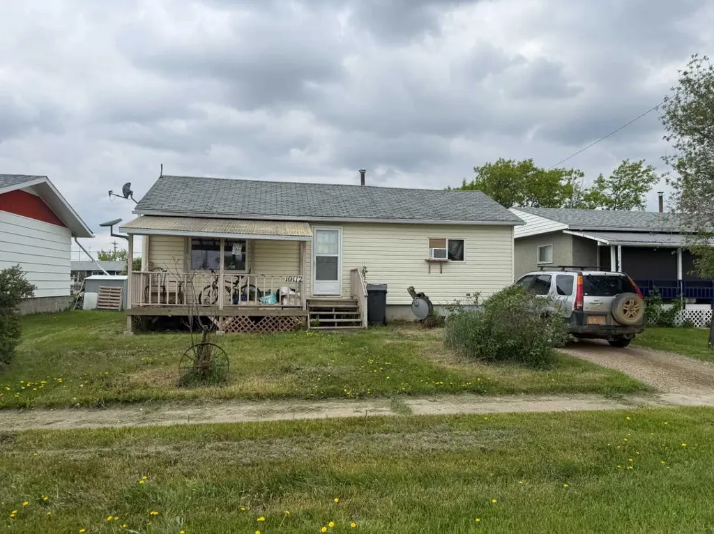 10112 99 Street Nampa AB T0H 2R0