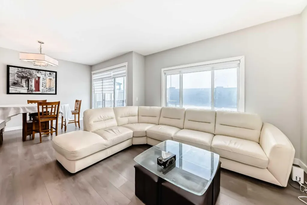 144 Nolancrest Circle NW Calgary AB T3R 0T7