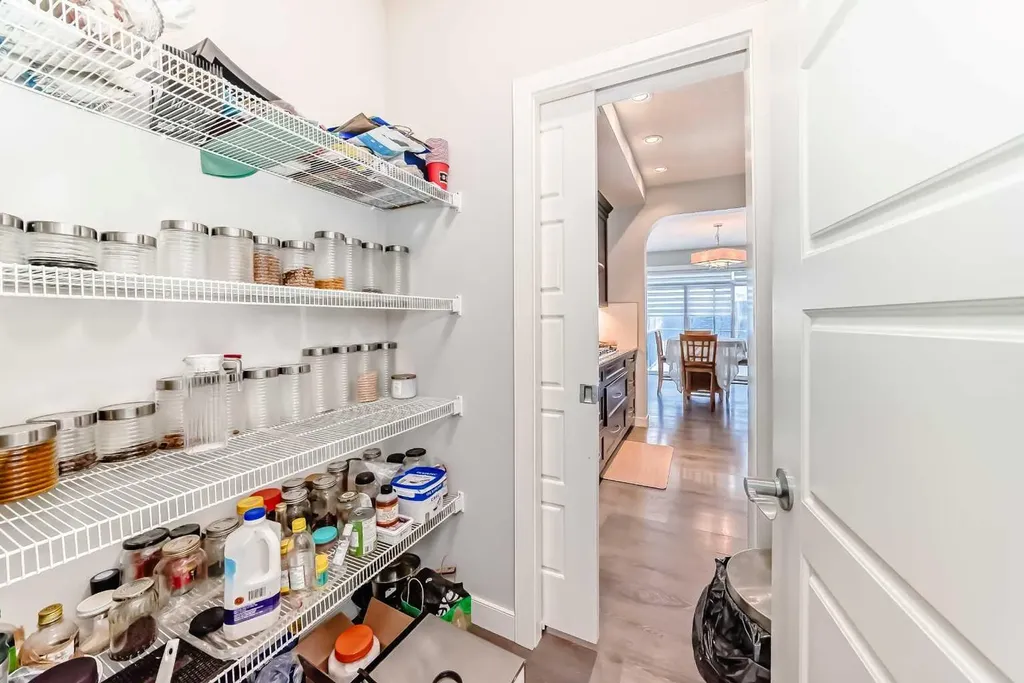 144 Nolancrest Circle NW Calgary AB T3R 0T7