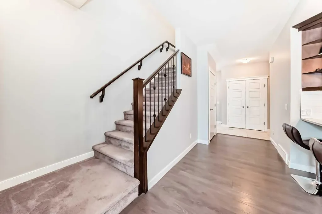 144 Nolancrest Circle NW Calgary AB T3R 0T7