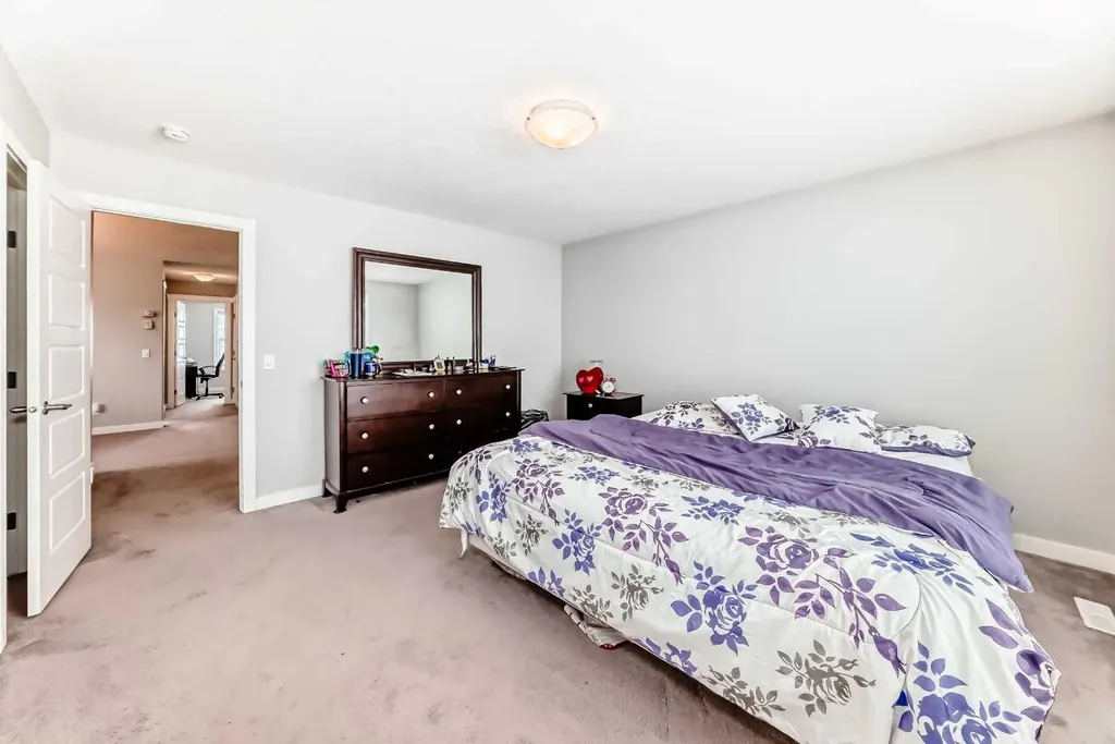144 Nolancrest Circle NW Calgary AB T3R 0T7