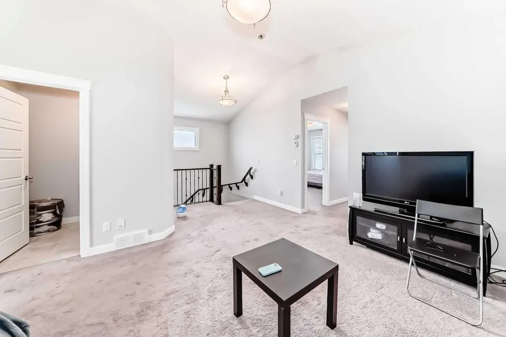 144 Nolancrest Circle NW Calgary AB T3R 0T7