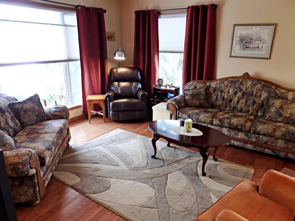 5115 Riverside Drive Vermilion AB T9X 1T8