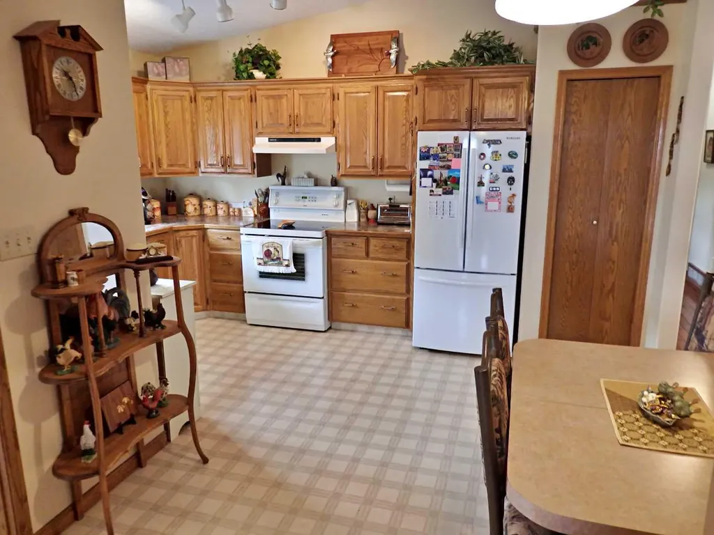 5115 Riverside Drive Vermilion AB T9X 1T8