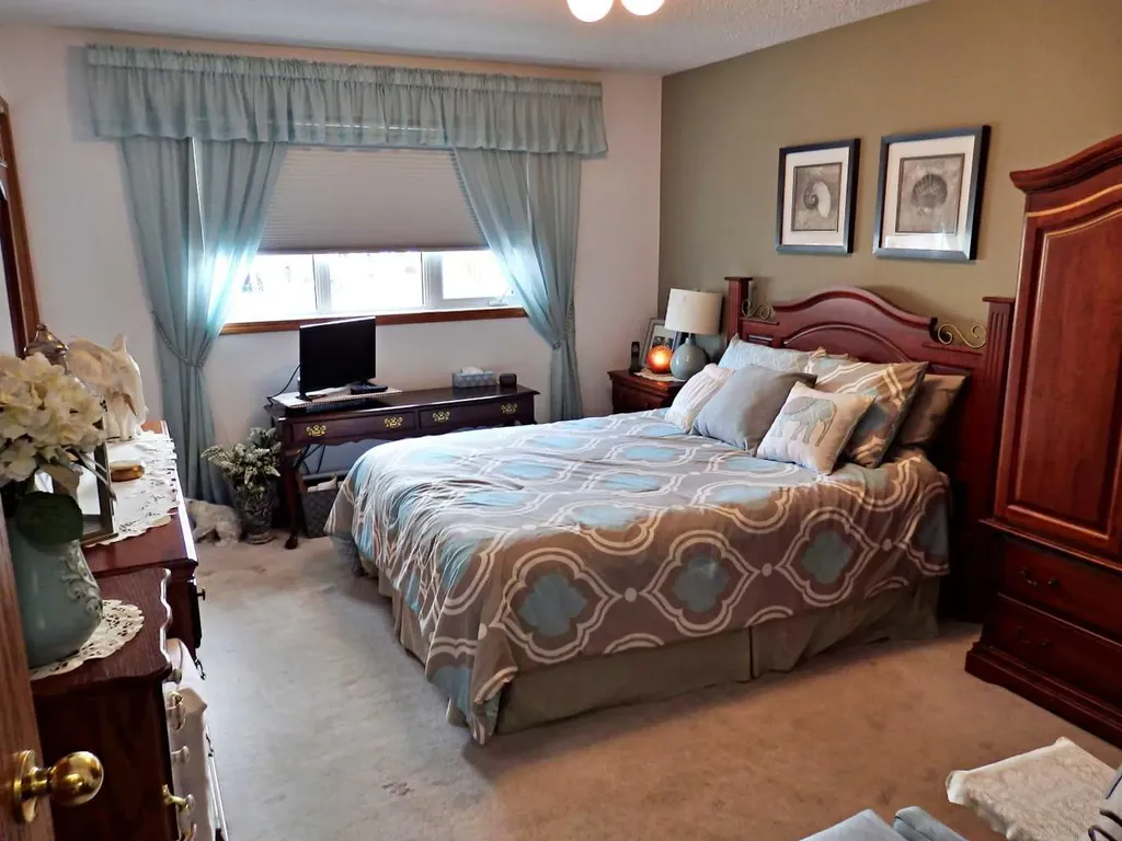 5115 Riverside Drive Vermilion AB T9X 1T8