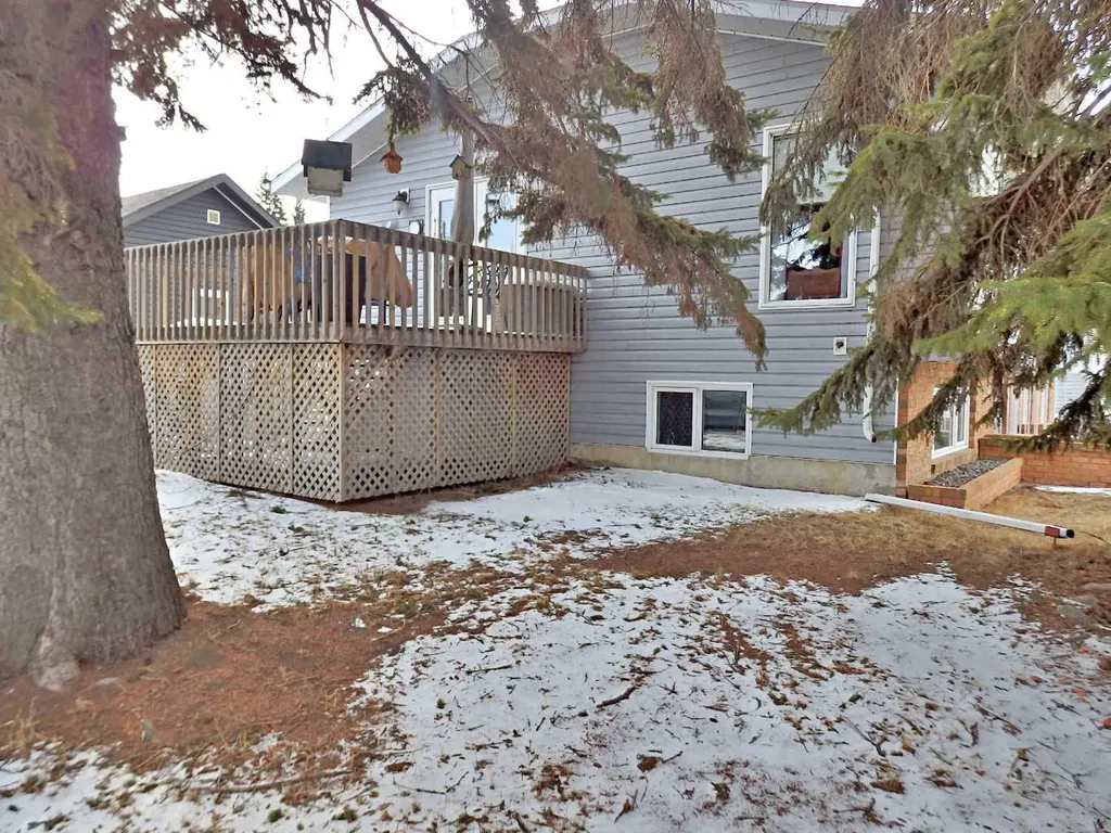 5115 Riverside Drive Vermilion AB T9X 1T8