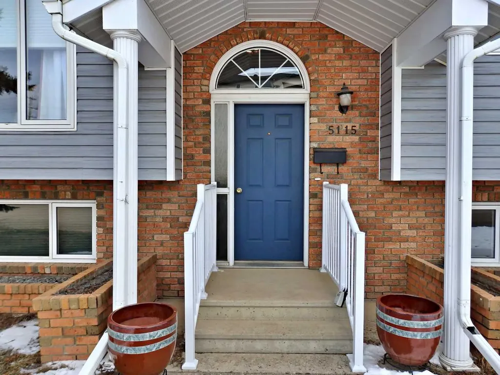 5115 Riverside Drive Vermilion AB T9X 1T8