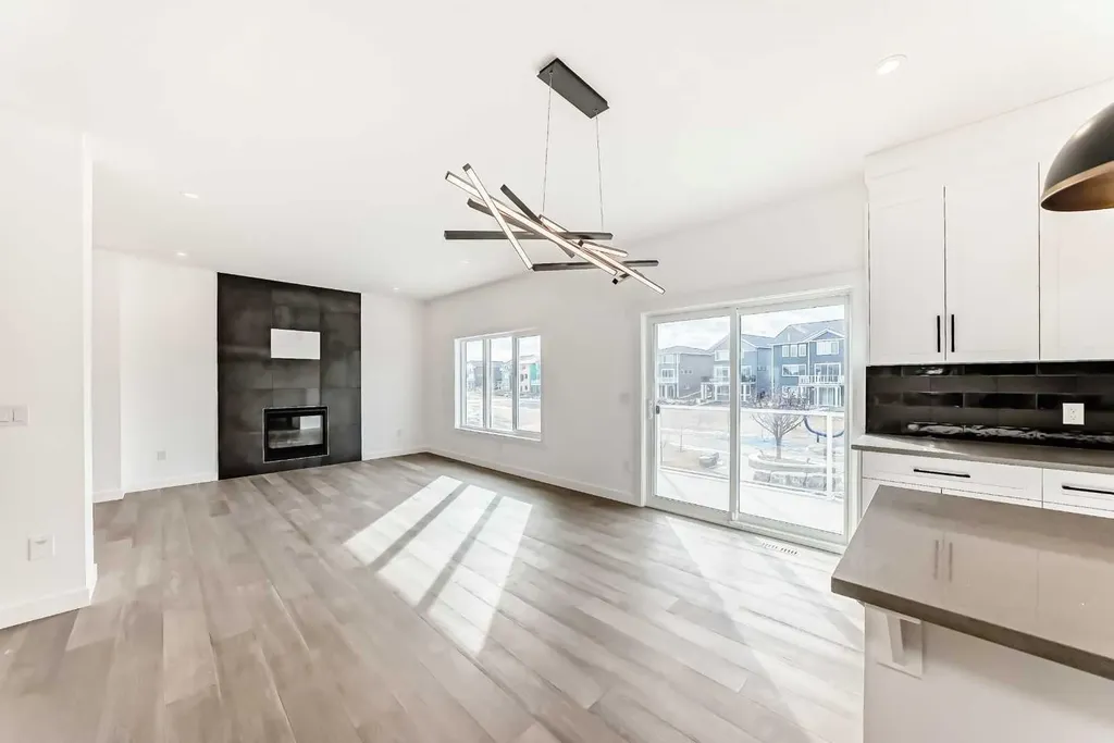 267 Chelsea Heath Chestermere AB T1X2N4
