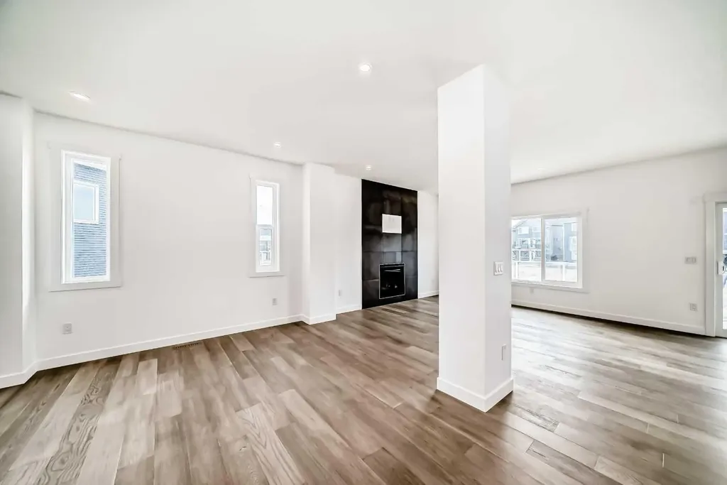 267 Chelsea Heath Chestermere AB T1X2N4