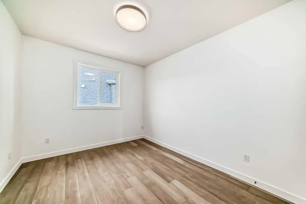 267 Chelsea Heath Chestermere AB T1X2N4