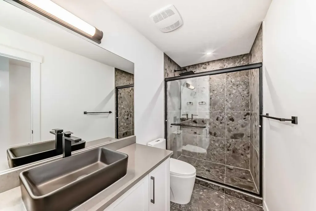 267 Chelsea Heath Chestermere AB T1X2N4