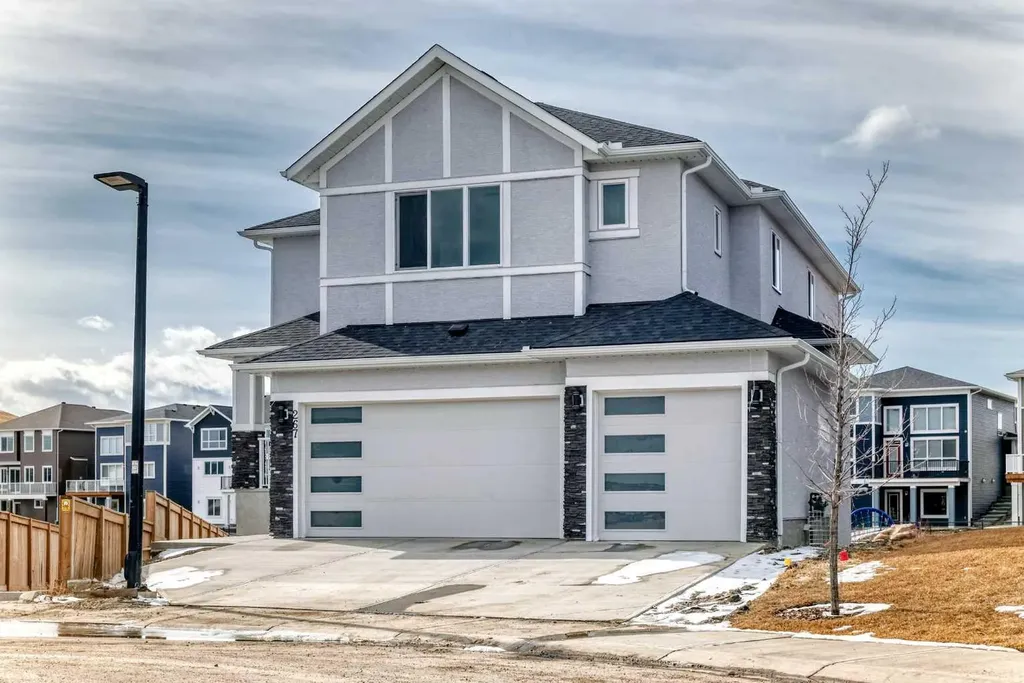 267 Chelsea Heath Chestermere AB T1X2N4