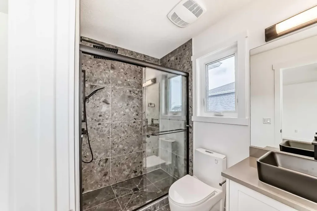 267 Chelsea Heath Chestermere AB T1X2N4