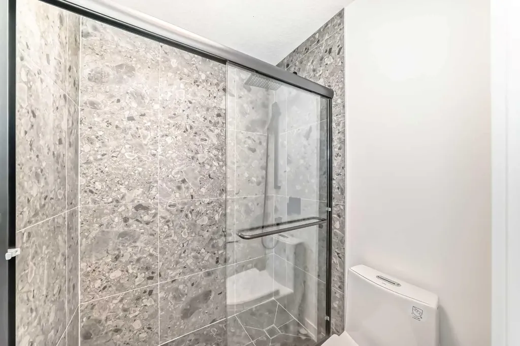 267 Chelsea Heath Chestermere AB T1X2N4