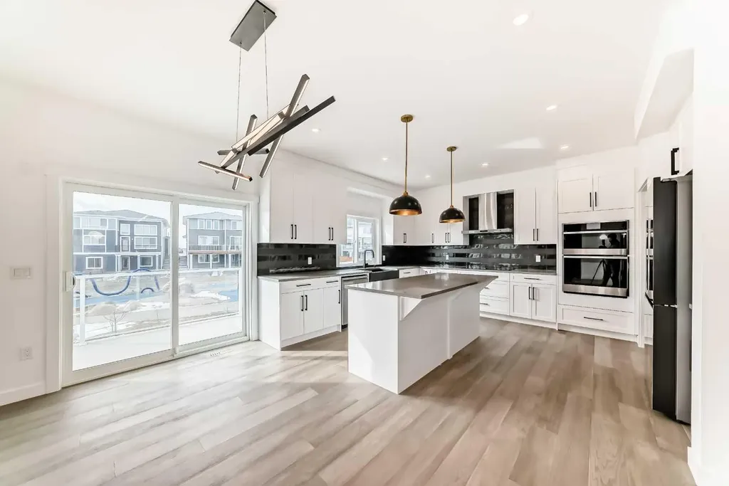 267 Chelsea Heath Chestermere AB T1X2N4