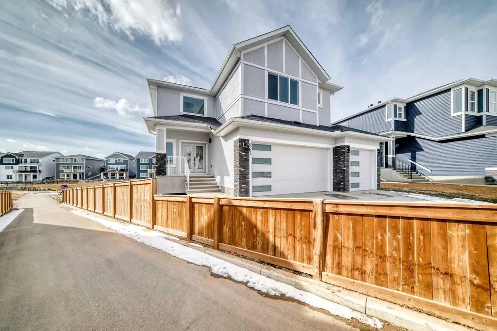 267 Chelsea Heath Chestermere AB T1X2N4