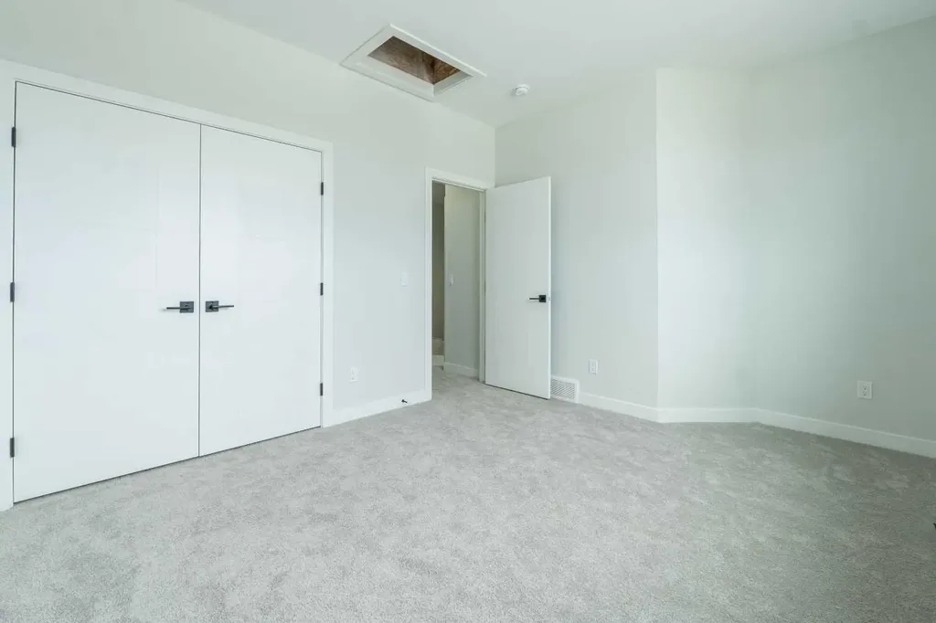 49 Lowden Close Red Deer AB T4R 0R9