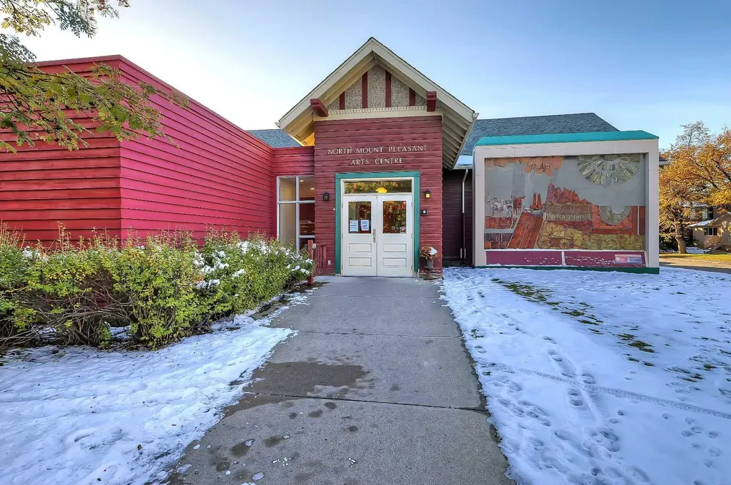 4320 Centre A Street NE Calgary AB T2E 3B1
