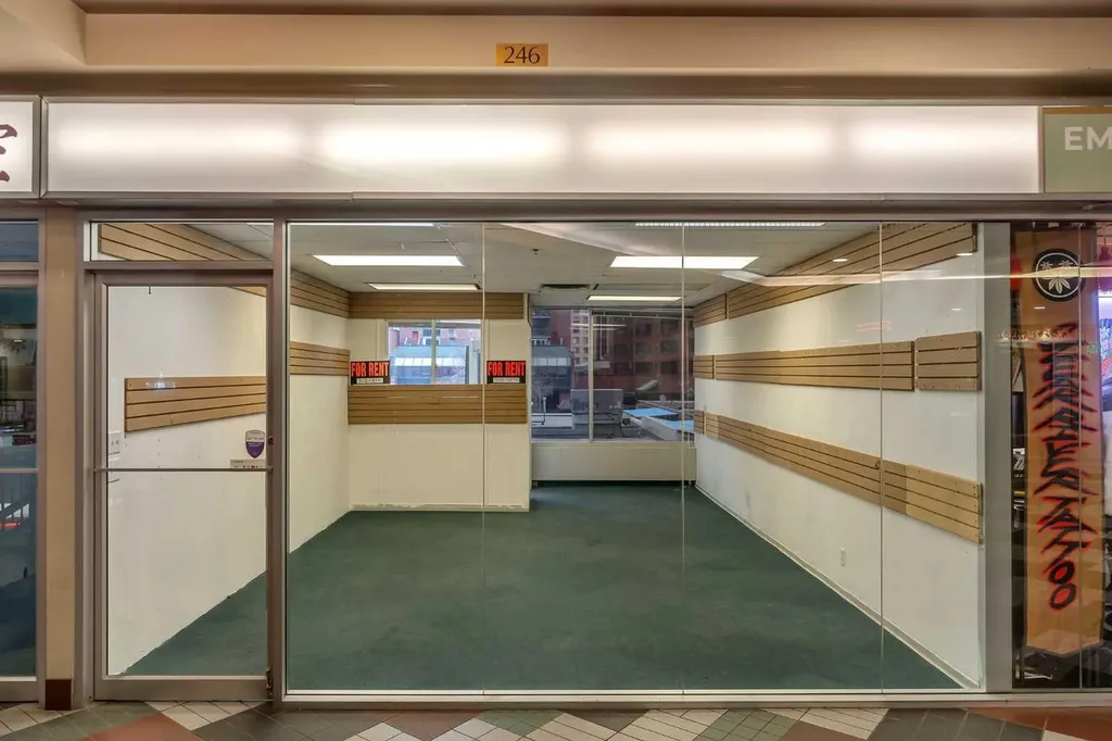 328 Centre Street SE Calgary AB T2G 4X6