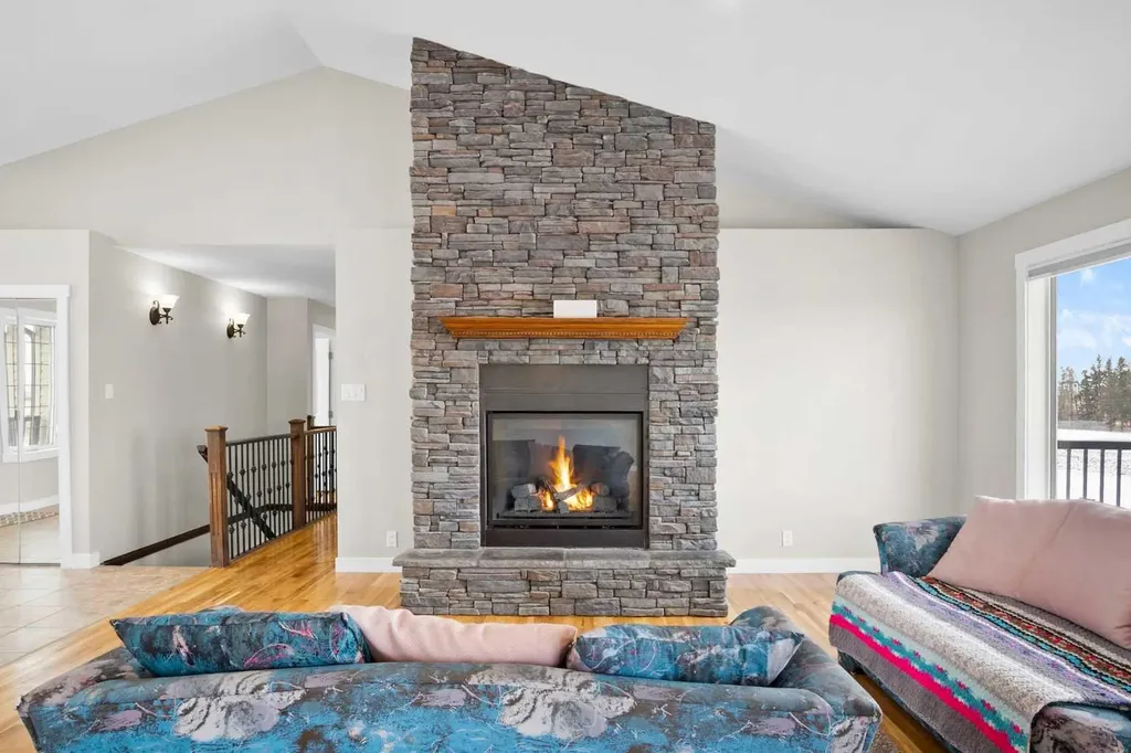31017 Range Road 23 Rural Mountain View County AB T0M0W0