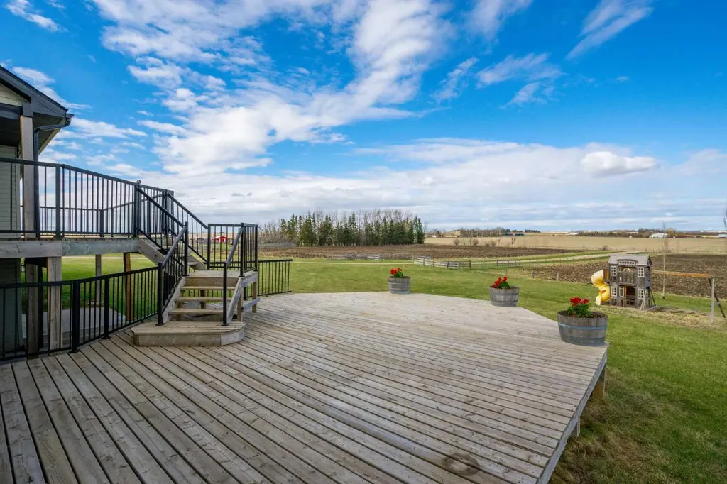31017 Range Road 23 Rural Mountain View County AB T0M0W0