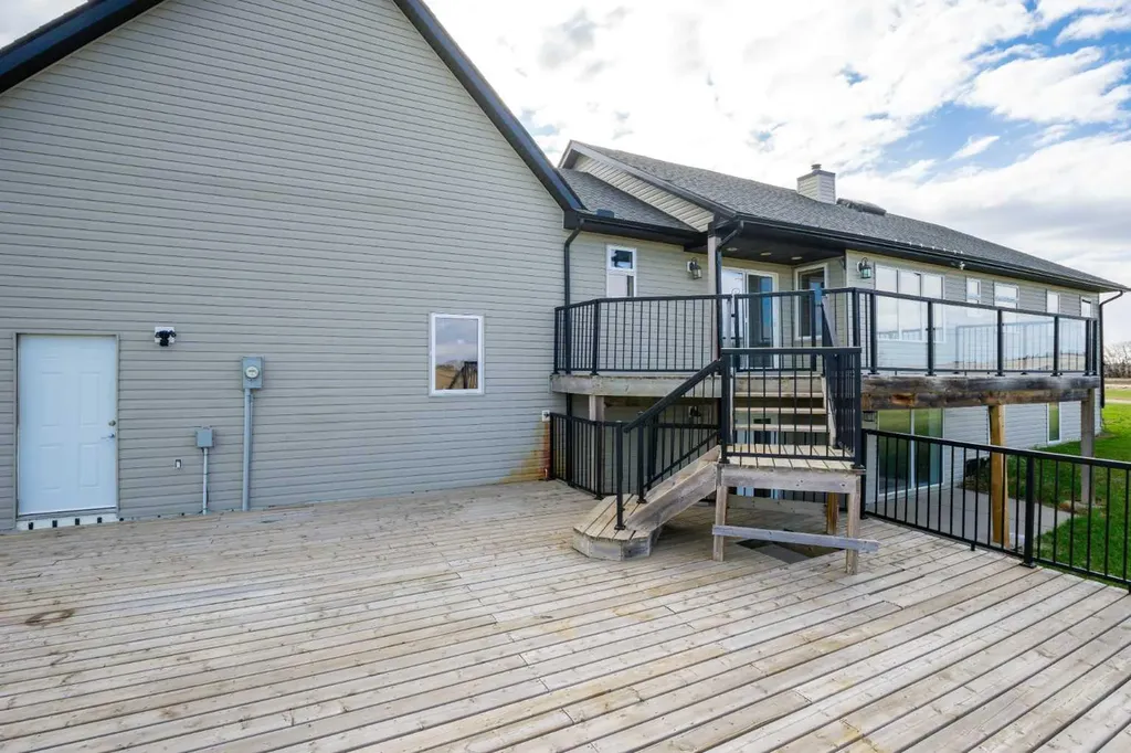 31017 Range Road 23 Rural Mountain View County AB T0M0W0