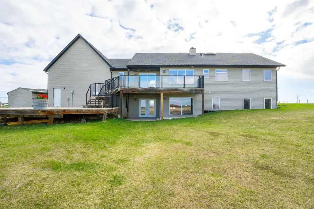 31017 Range Road 23 Rural Mountain View County AB T0M0W0