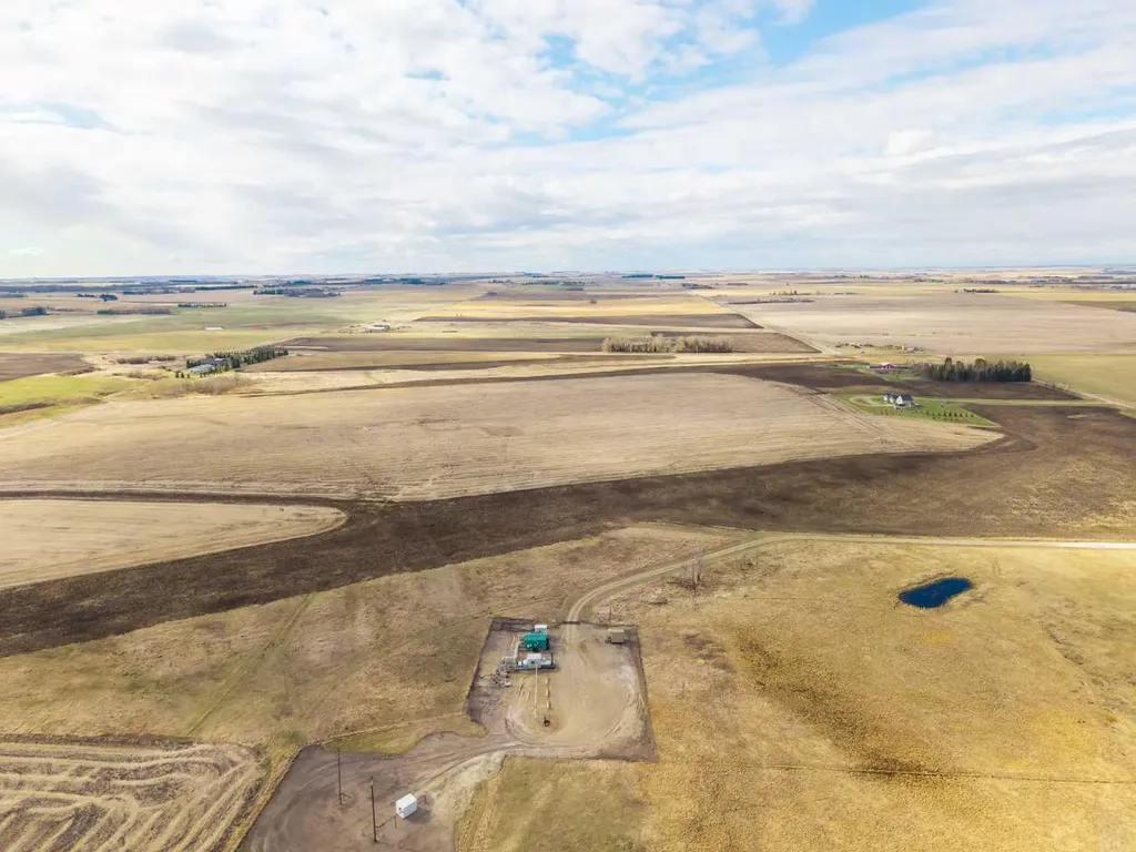 31017 Range Road 23 Rural Mountain View County AB T0M0W0