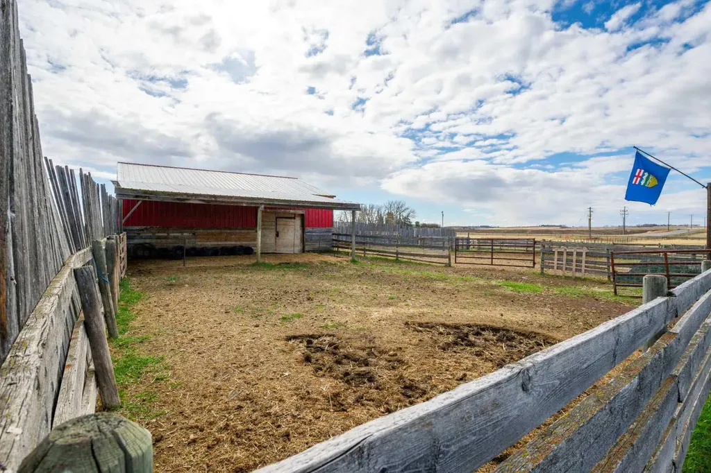 31017 Range Road 23 Rural Mountain View County AB T0M0W0