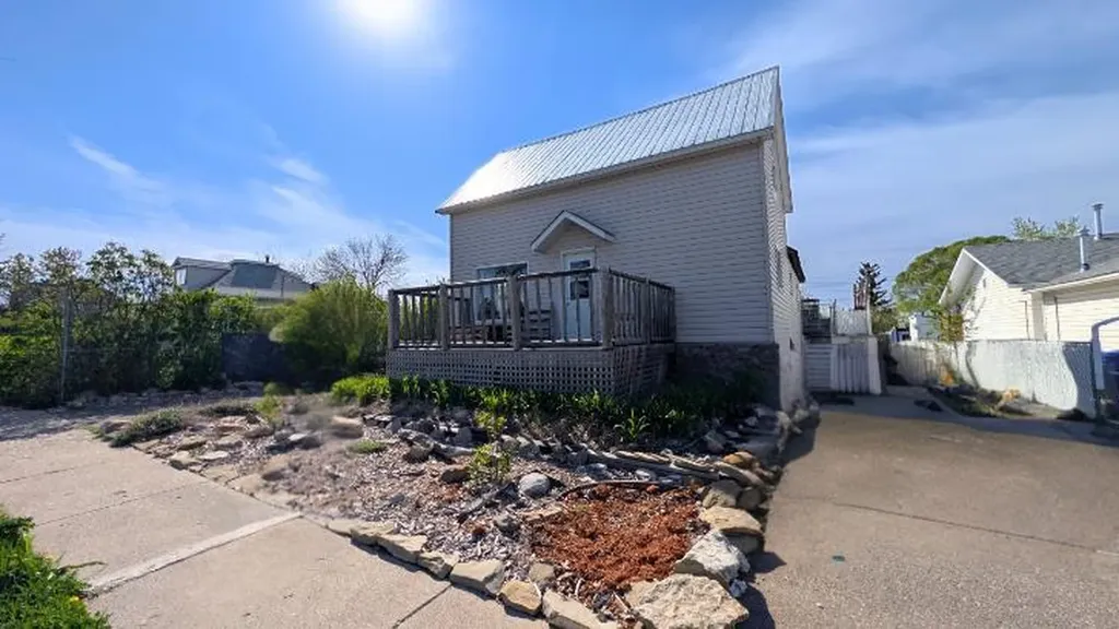 311 47 Avenue W Claresholm AB T0L 0T0