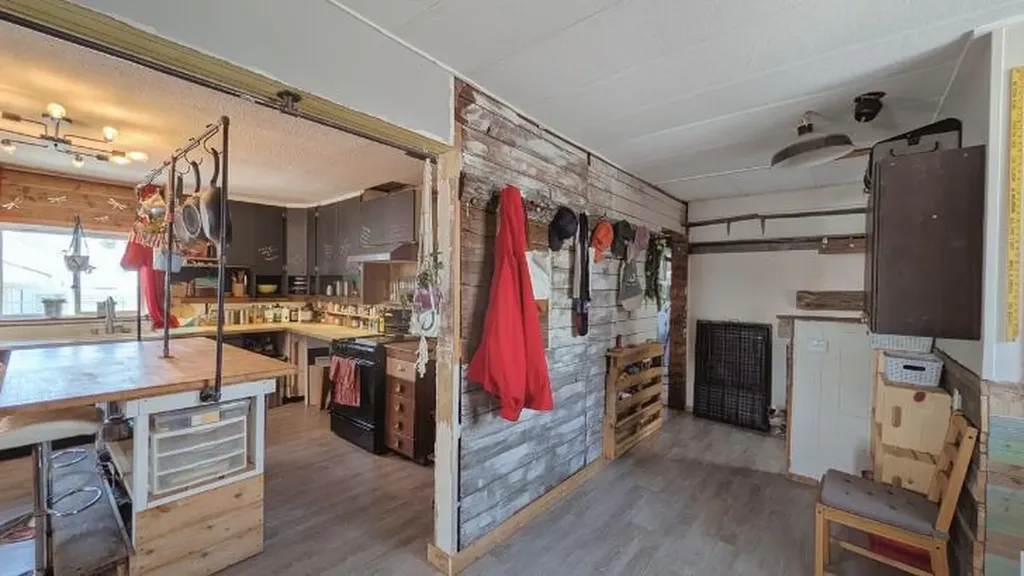 311 47 Avenue W Claresholm AB T0L 0T0