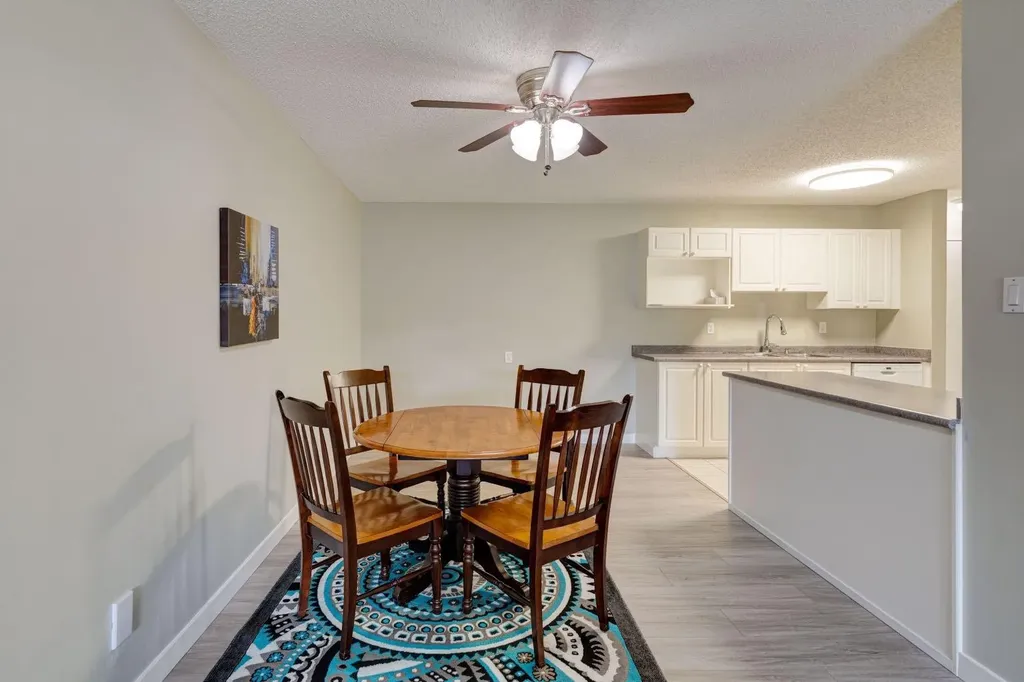 659 4 Avenue NE Calgary AB T2E 0J9