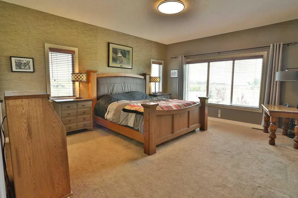 32015 292 Avenue E Rural Foothills County AB T1S 4P7