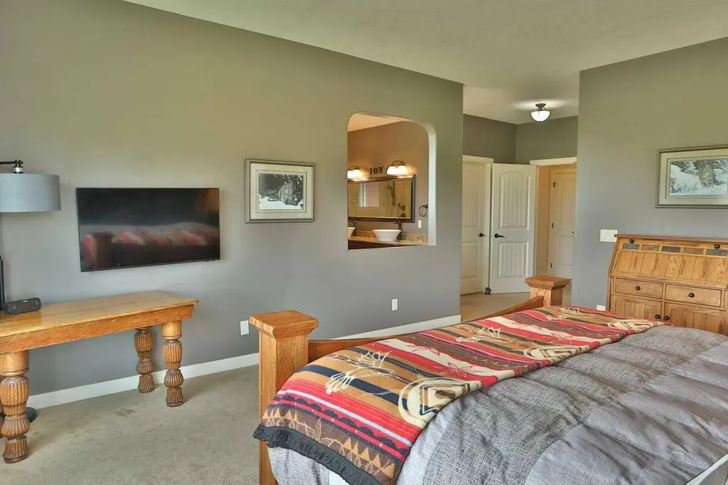 32015 292 Avenue E Rural Foothills County AB T1S 4P7