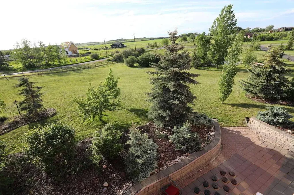 32015 292 Avenue E Rural Foothills County AB T1S 4P7