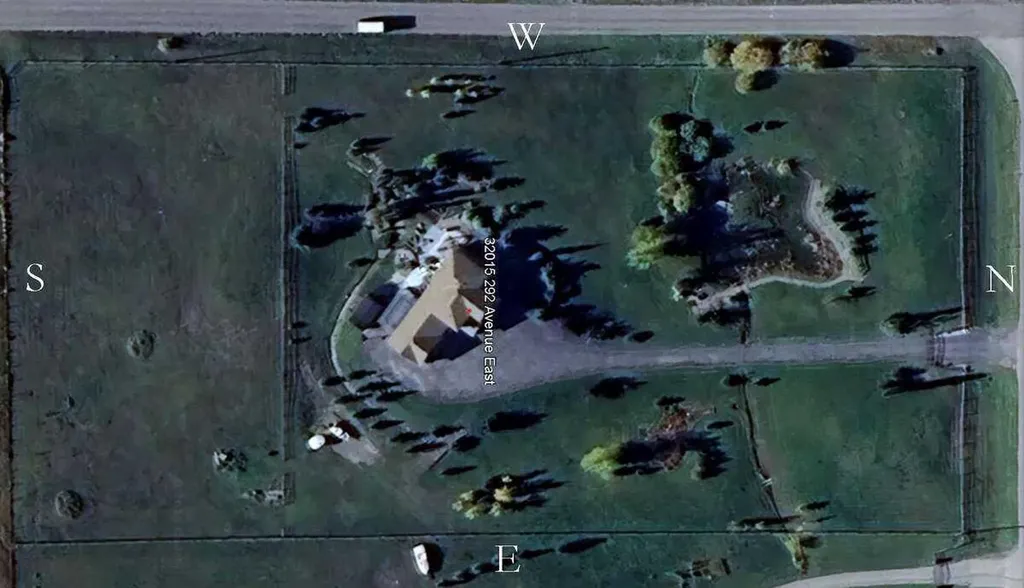32015 292 Avenue E Rural Foothills County AB T1S 4P7