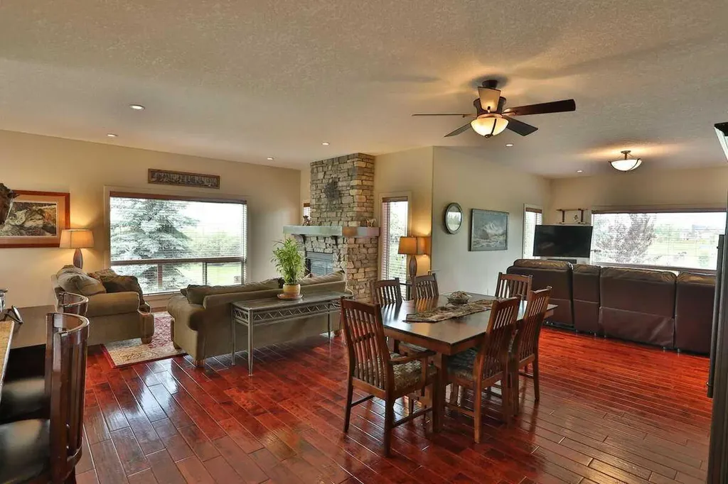 32015 292 Avenue E Rural Foothills County AB T1S 4P7